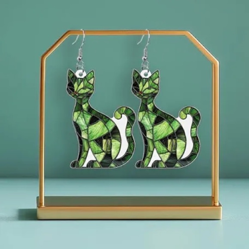 Emerald Green Mosaic Cat Pendants with Geometric Design